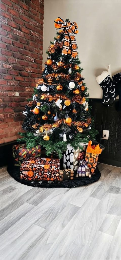 dried orange garland christmas tree