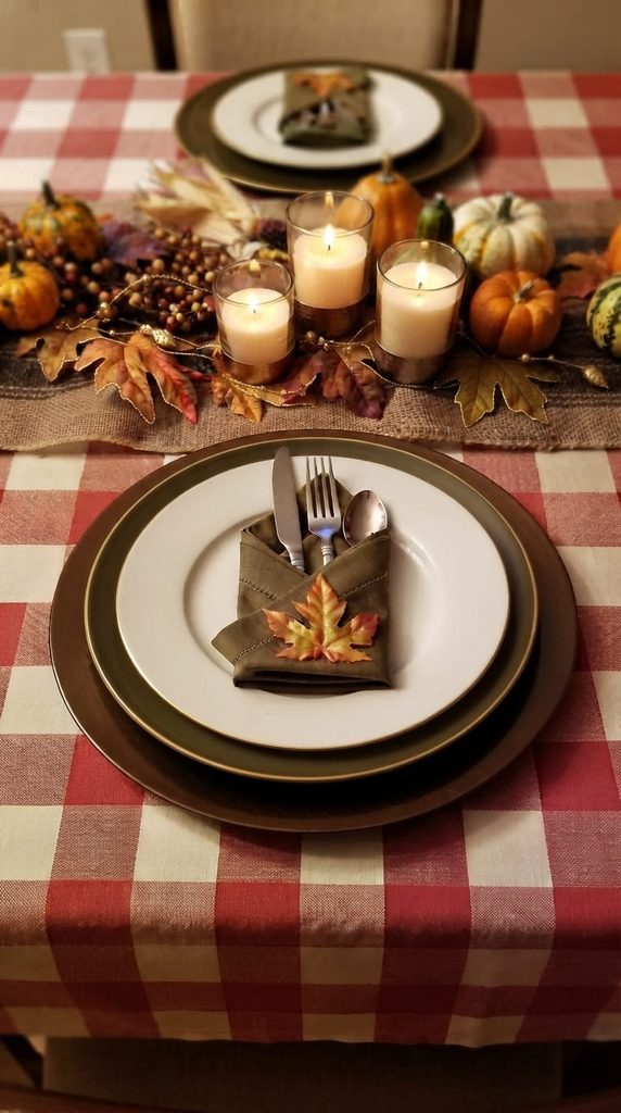 layered-plates-napkin-fold-thanksgiving